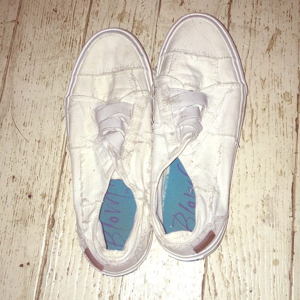 White blowfish sneakers